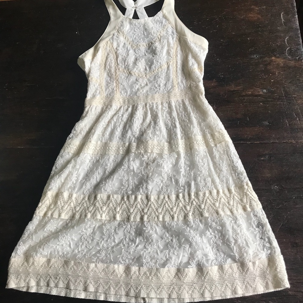 American Eagle ivory lace dress